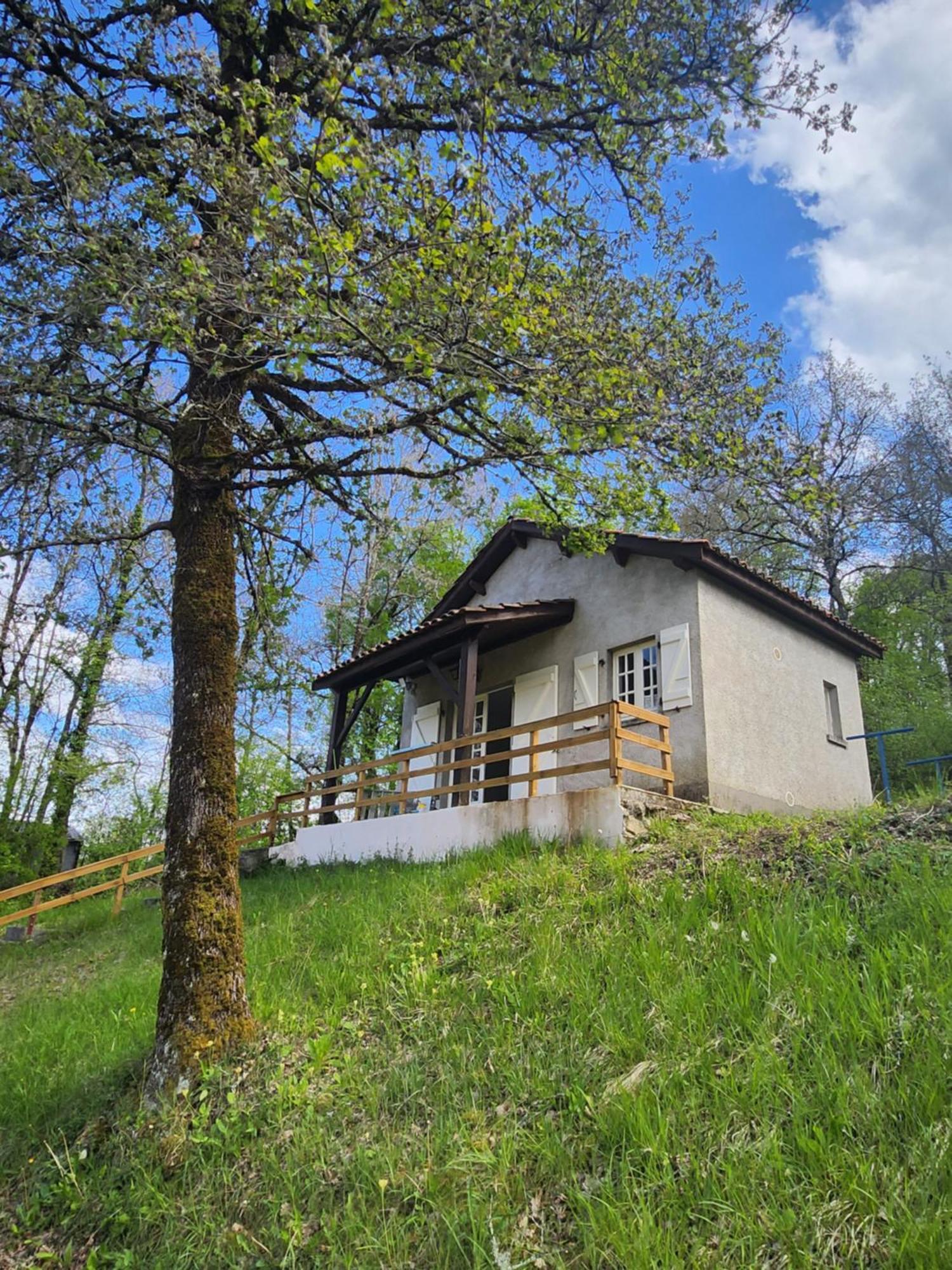 La Colline Aux Chalets, Jaccuzi, Sauna Saint-Chamarand Exterior foto