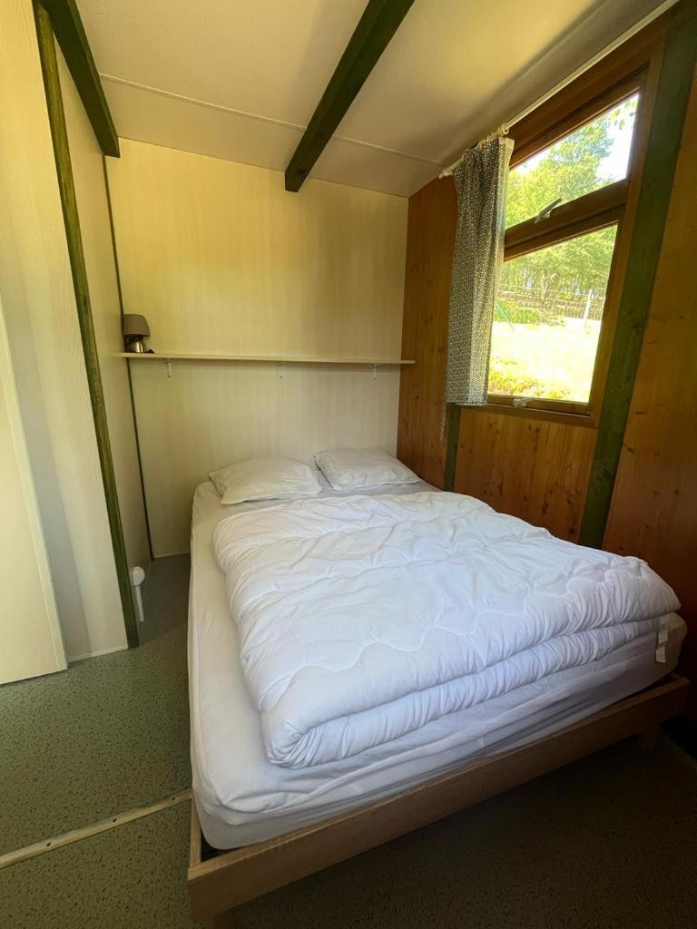 La Colline Aux Chalets, Jaccuzi, Sauna Saint-Chamarand Exterior foto