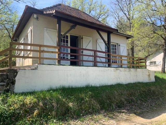 La Colline Aux Chalets, Jaccuzi, Sauna Saint-Chamarand Exterior foto