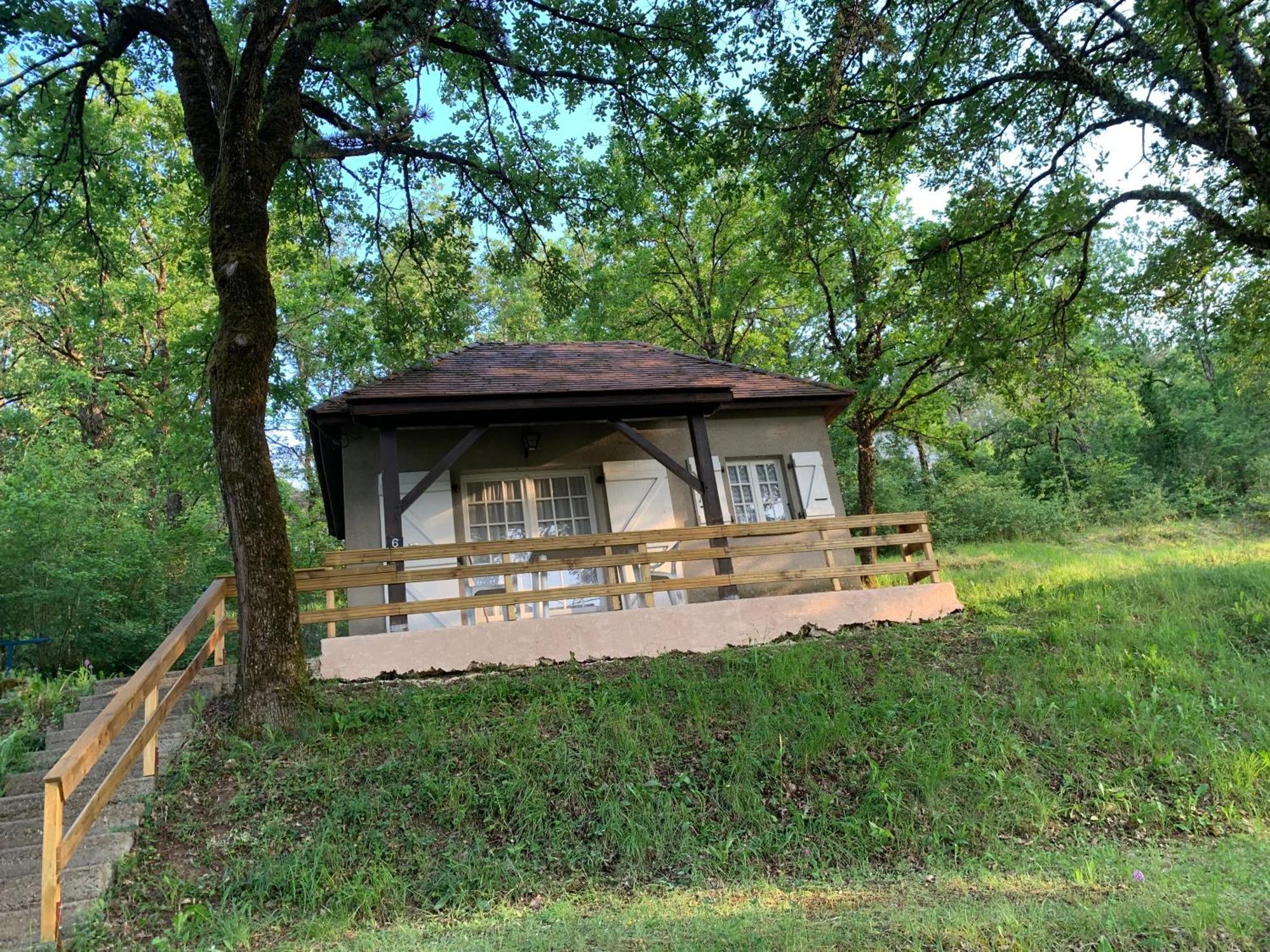 La Colline Aux Chalets, Jaccuzi, Sauna Saint-Chamarand Exterior foto
